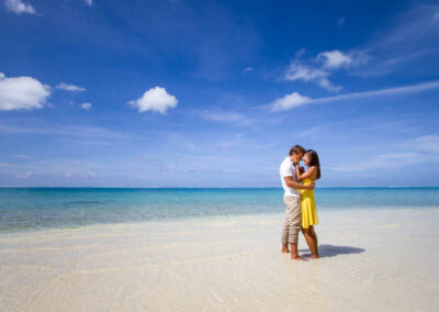 photo d'un couple à la plage