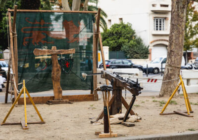 trobades médiévales perpignan - une arbalète du stand entrainement chevalier