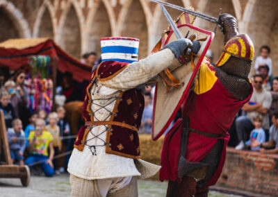 trobades médiévales perpignan - combat chevalier des chiens de saint-martin